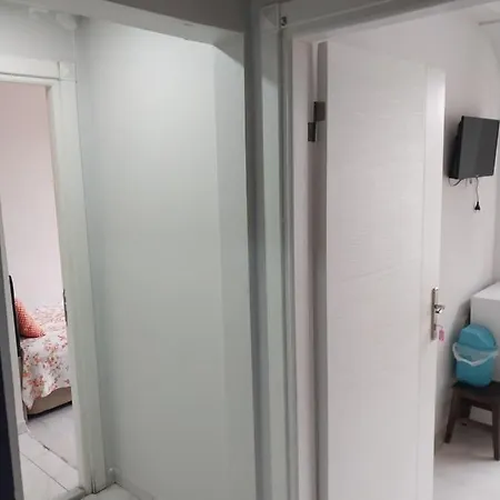 Artemis Apart&otel Appartement *